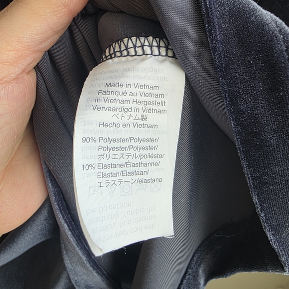 Madewell Velvet Ballon-Sleeve Dress - Picture 10 of 11